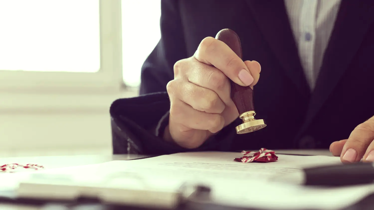Private Notary Services in Bahrain | Manal Dhahi